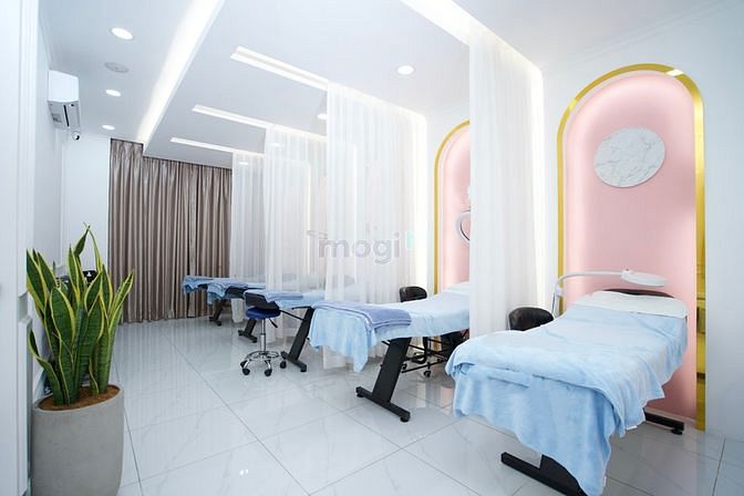 Hình ảnh Cho Thuê Tòa 7 Tầng, Có Thang Máy, Hầm Xe, Đường 2 Chiều VÕ VĂN TẦN