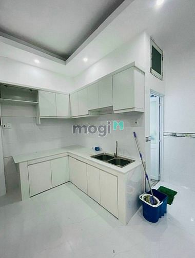Hình ảnh Cho thuê nhà HXH 40/3C Trần Quang Diệu P.14 Q.3