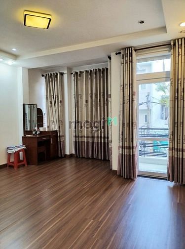 Hình ảnh Cho thuê nhà MT 409A Hoàng Sa P.8 Q.3.