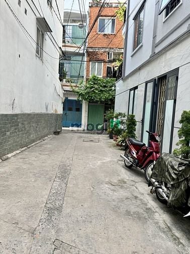 Hình ảnh Lạc Long Quân gần chợ Tân Bình - 45m2 - 4 tầng - giá 5.x tỷ.