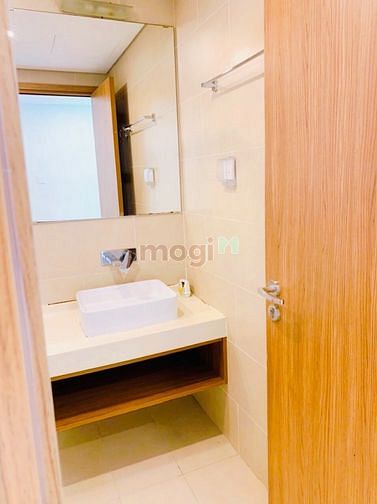 Hình ảnh Cho thuê Trang Chủ MB66.COM / Đăng Ký Tặng 66K Rivera Park, DT 74m2, 2PN, NT cơ bản, giá 16.5tr/th.
