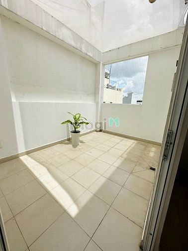 Hình ảnh Studio ban công cửa sổ đường Giải Phóng Quận Tân Bình