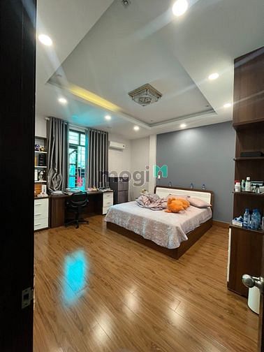 Hình ảnh cho Thuê Biệt Thự Có Thang Máy (Khu 300), Tân Bình