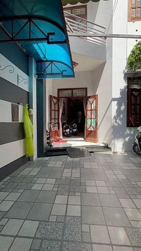 Hình ảnh cho Thuê Biệt Thự Có Thang Máy (Khu 300), Tân Bình