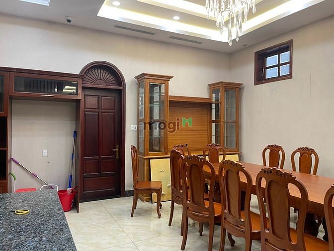 Hình ảnh cho Thuê Biệt Thự Có Thang Máy (Khu 300), Tân Bình