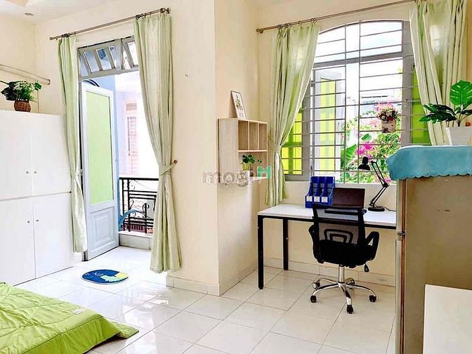 Hình ảnh CHDV Ban Công FULL NT Gần KCX, CRESCENT MALL, UFM- Chỉ Còn 2 phòng