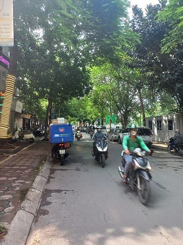 Hình ảnh Bán đất Mặt Phố Vũ Tông Phan, mặt tiền sau ngõ 3m, 105m2, MT 6m, 32 tỷ