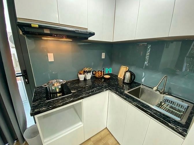 Hình ảnh Studio FNT. Có ban công . Gần cầu Kênh Tẻ , cầu HimLam, LOOTE, BigC
