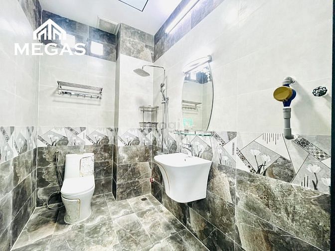Hình ảnh Căn Hộ Luxury - Full Nội Thất - Ban Công Ngay Cầu Tham Lương