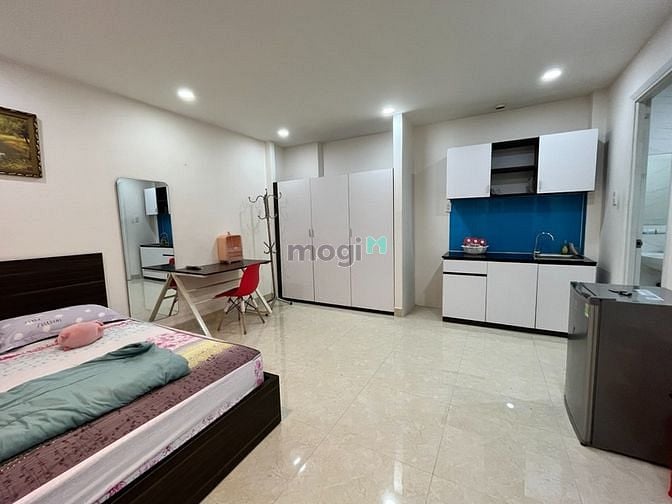 Hình ảnh CHDV Full nội thất, thang máy, bãi xe rộng rãi gần cầu Bông