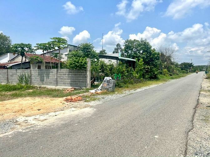 Hình ảnh Đất xây nhà Vườn 910m2 ,mặt tiền đường oto Tân Thạnh Đông