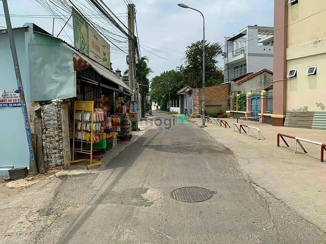 Hình ảnh Đất sau lưng trường tiểu hoc tân thới phường lái thiêu