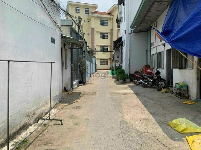 Hình ảnh Đất sau lưng trường tiểu hoc tân thới phường lái thiêu