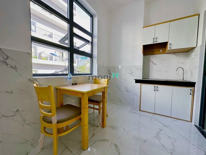 Hình ảnh Duplex gác không đụng đầu cửa sổ dành cho sinh viên ở 4 người