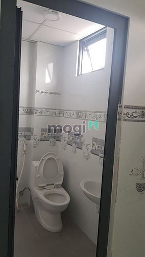 Hình ảnh Nhà Phan Văn Trị, P11, mới, 1 lửng, 2 lầu, sân thượng, 3pn, 4WC, 15tr