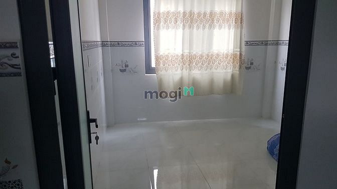 Hình ảnh Nhà Phan Văn Trị, P11, mới, 1 lửng, 2 lầu, sân thượng, 3pn, 4WC, 15tr
