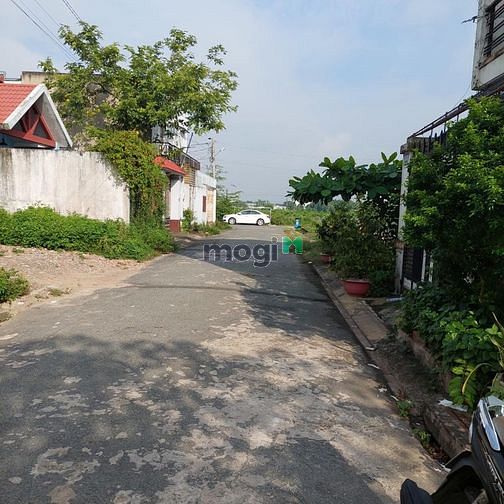 Hình ảnh Chỉ 4.4 tỷ có ngay 12x23m đất mt xe hơi, Bà Điểm, Hocmon