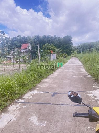 Hình ảnh Kẹt tiền bán 2 lô bình phước giá rẻ 220tr
