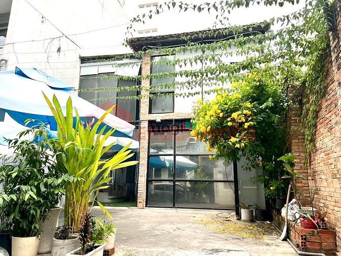 Hình ảnh Cho Thuê Biệt Thự mini có Sân Vườn rộng Tại Trung Tâm Quận 3