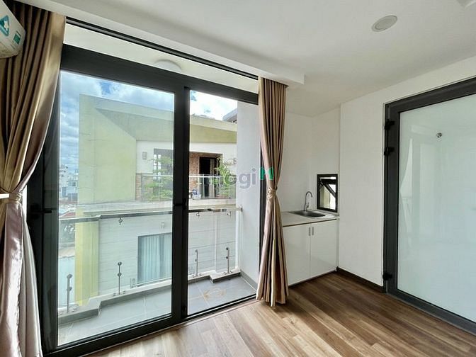 Hình ảnh Phòng ban công, view bao đẹp tại Phú Nhuận