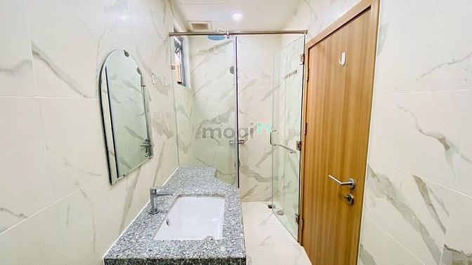 Hình ảnh CHDV gần IUH-VLU-Tiện qua bình thạnh