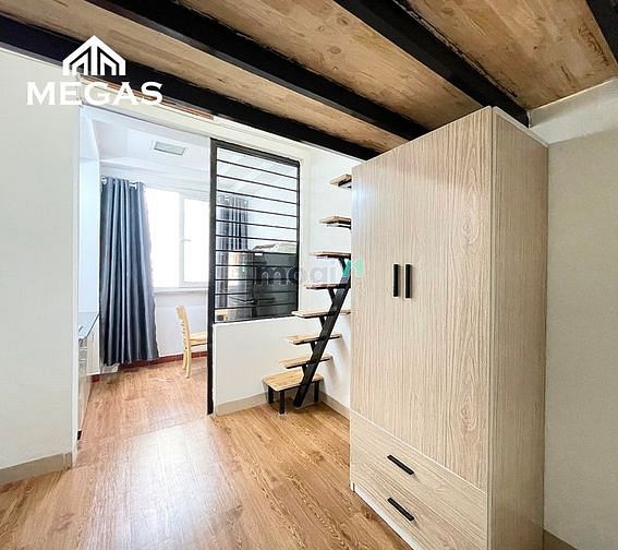 Hình ảnh Cho Thuê Căn Hộ Duplex Tách Bếp Thoáng Ngay Trần Hưng Đạo Quận 1