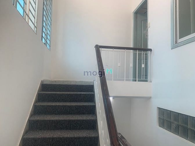 Hình ảnh Cho thuê MT Hai Bà Trưng 5x30 1T2L Quận 1