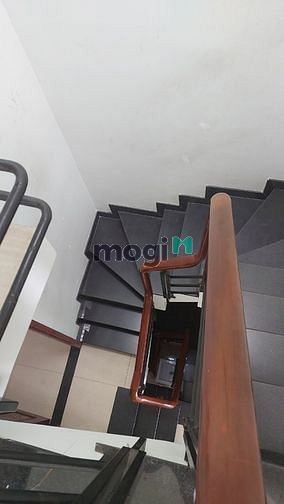 Hình ảnh Cho thuê gấp nhà nguyên căn 2 mặt tiền quận 8 giá tốt, rộng rãi