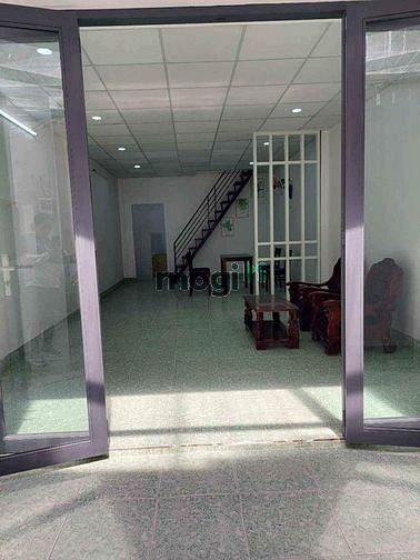 Hình ảnh Sát Mặt tiền - Nhà đẹp ở ngay - Giáp Tân Bình