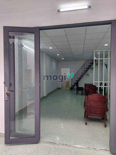 Hình ảnh Sát Mặt tiền - Nhà đẹp ở ngay - Giáp Tân Bình