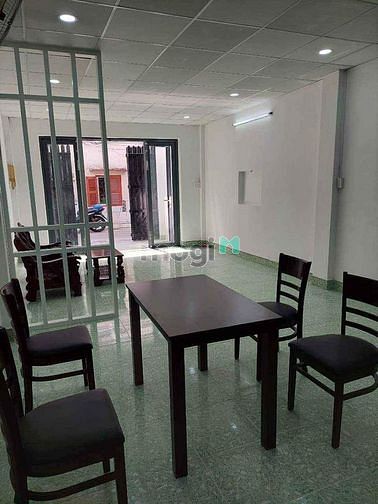 Hình ảnh Sát Mặt tiền - Nhà đẹp ở ngay - Giáp Tân Bình