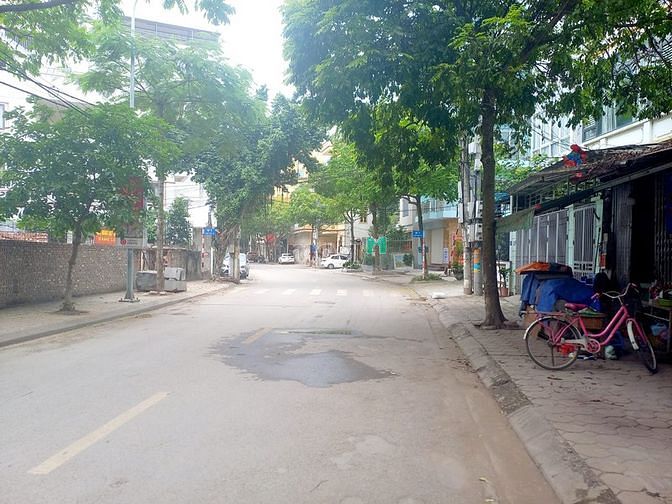 Hình ảnh Cần bán 90m2xMT5m Đất MP Phú Xá –Vỉa hè rộng, ÔTÔ tránh, KD – Gía 17Tỷ