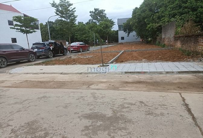 Hình ảnh Vợ chồng cần chia tài sản bán gấp lô đất 2 mặt tiền tại Bình Tân.