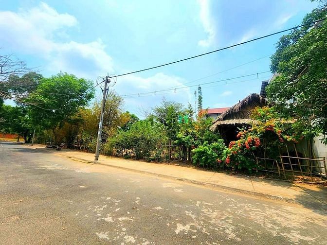 Hình ảnh Khu Biệt Thự Thiên Hà - Đất 233M2 - 12.5X20 - Bình Qưới - Chỉ 10.5 Tỷ