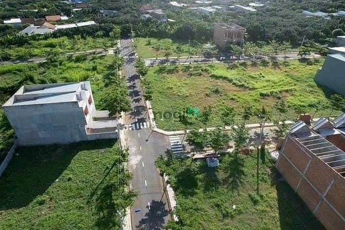 Hình ảnh Đất ngay KCN Bàu Xéo, dân cư đông đúc 95m2 chỉ 2ty9-SHR-xây dựng tự do