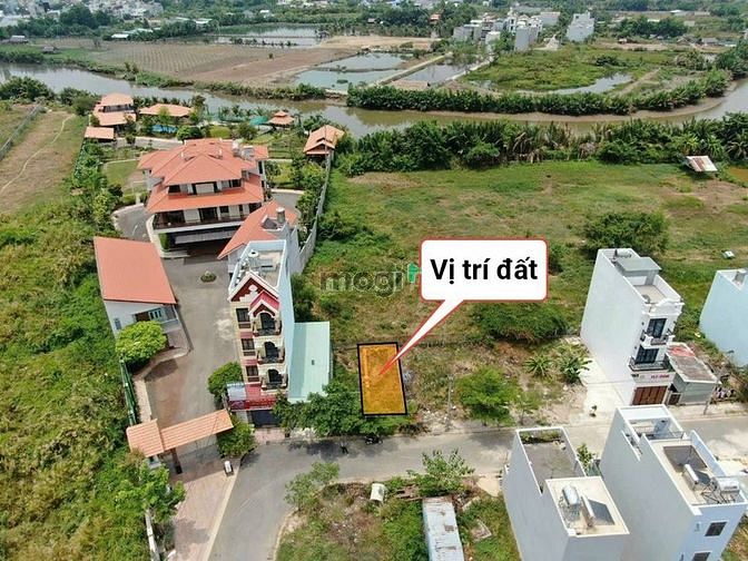 Hình ảnh Bán gấp lô đất đường Bưng Ông Thoàn - Khu Công Nghệ Cao Quận 9.