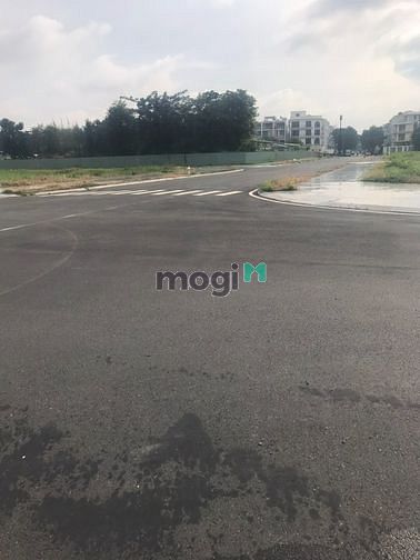 Hình ảnh Bán lô đất đường Võ Văn Tần, Quận 3  Giá 2tỷ4  DT 95m2