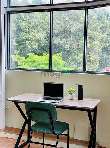 Hình ảnh Phòng bancol - 2 cửa sổ lớn view đẹp, gần sân bay