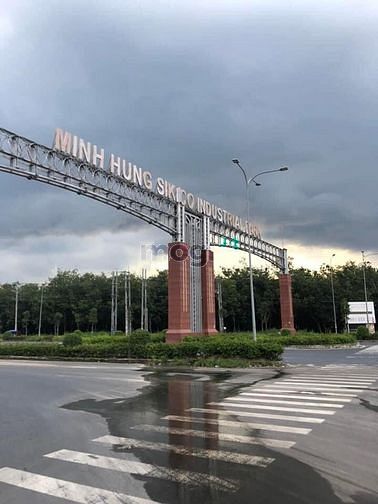 Hình ảnh Bán gấp lô đất 10x50m, đất sát ql13 giá 390tr. Tách được 2 lô.