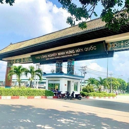 Hình ảnh Bán gấp lô đất 10x50m, đất sát ql13 giá 390tr. Tách được 2 lô.
