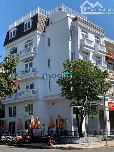 Hình ảnh Cần cho thuê nhà phố , hưng phước  phú my hưng Q7