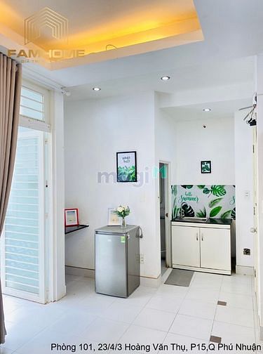 Hình ảnh Phòng bancol ngay ngã tư Phú Nhuận