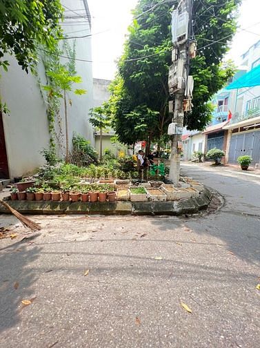 Hình ảnh Cần bán đất đối diện trường ngô sỹ liên !và cạnh chợ.và rất nhiều cơ