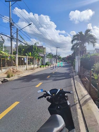 Hình ảnh Bán nền mặt tiền đường Lê Thị Hồng Gấm trà an Bình Thủy