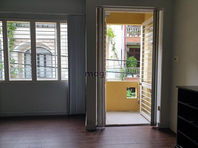 Hình ảnh Cho thuê nhà 3 tầng Lưu Quý Kỳ, ngay Công viên Châu Á - 13tr/th