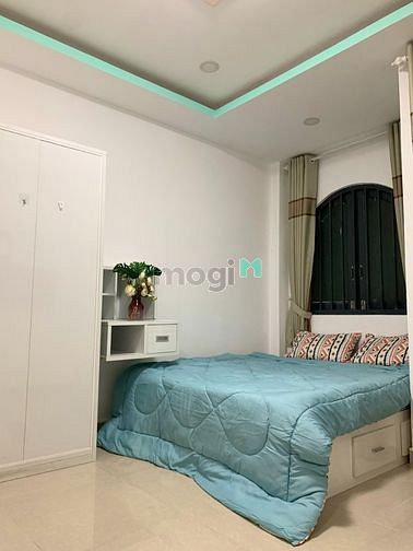 Hình ảnh CHDV có ban công quận 1 gần phố đi bộ Bùi Viện