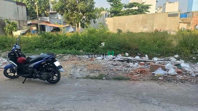Hình ảnh Còn lô đất ngộp full thổ cư 278m2, Xuân Thới Thượng, Giá 890 Tr, SHR.