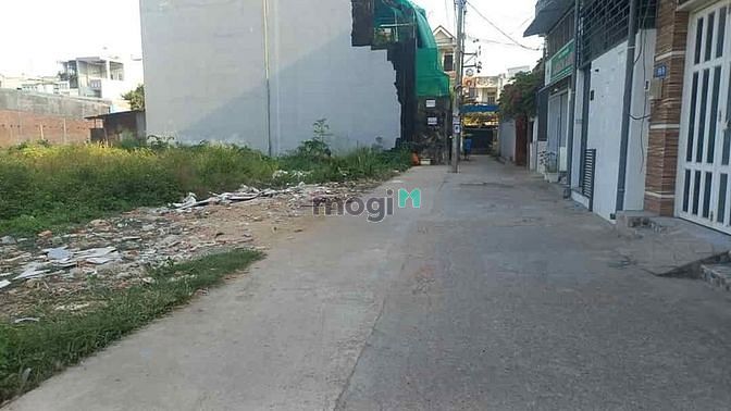 Hình ảnh Còn lô đất ngộp full thổ cư 278m2, Xuân Thới Thượng, Giá 890 Tr, SHR.