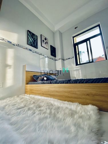 Hình ảnh CHDV full nội thất_bancol cửa sổ lớn ngay cầu vượt Hoàng Hoa Thám