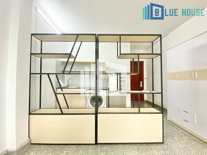 Hình ảnh Phòng mới xây full nội thất cửa sổ lớn ngay CV Hoàng Văn Thụ.